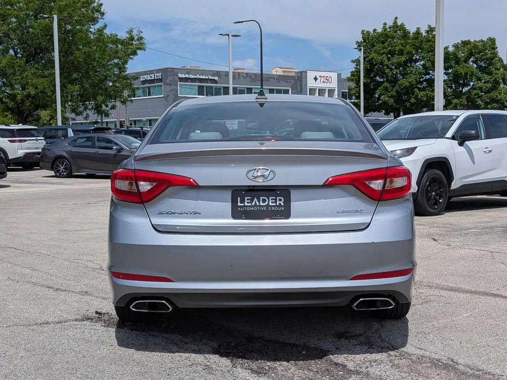 Used 2015 Gray Hyundai Limited image 6