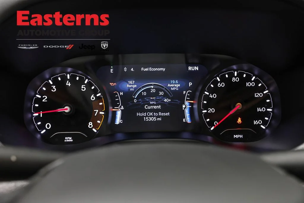Certified Used 2024 Black Jeep Latitude Lux image 18