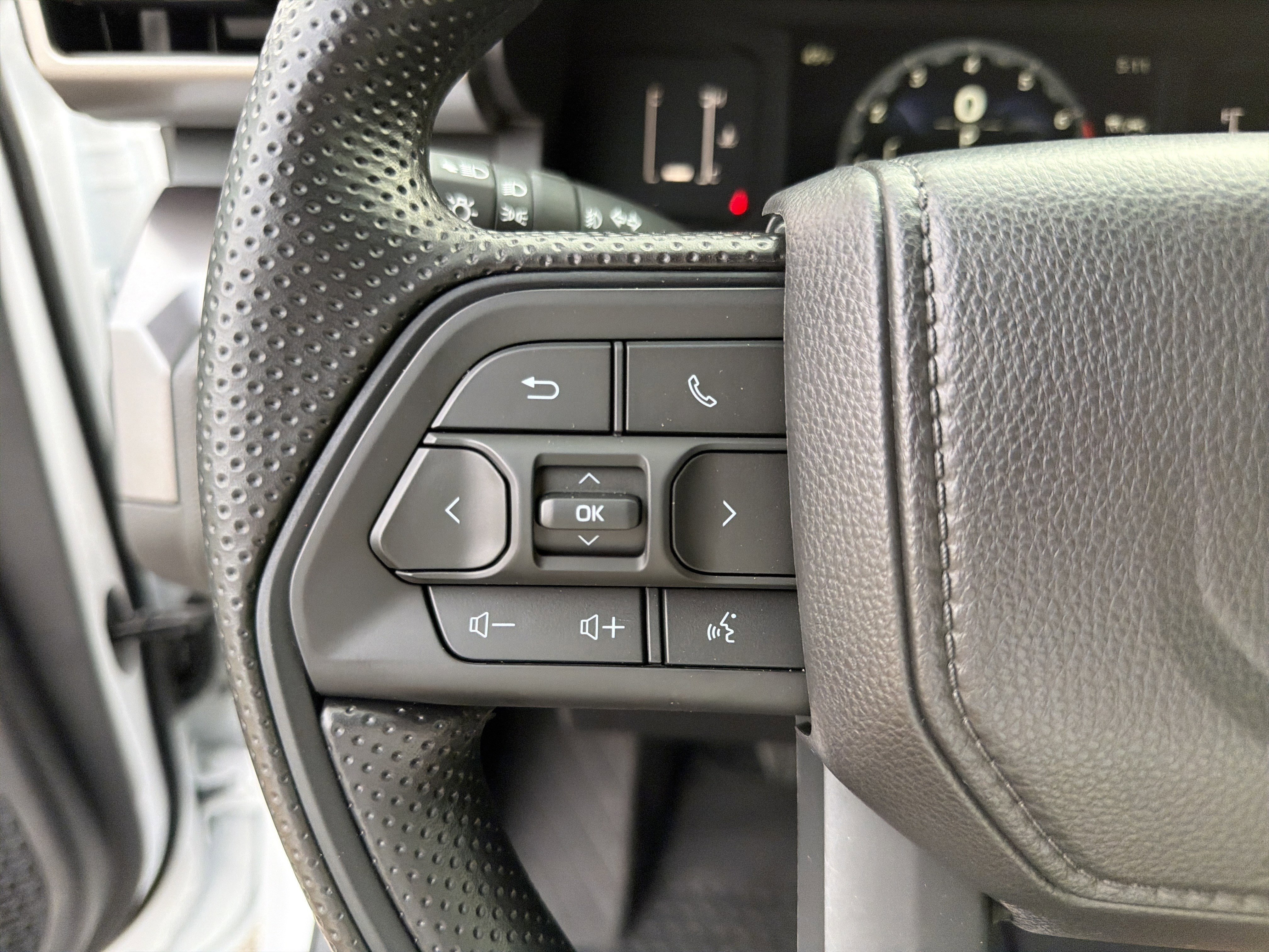 2026 Toyota Tacoma SR5 - Photo 15