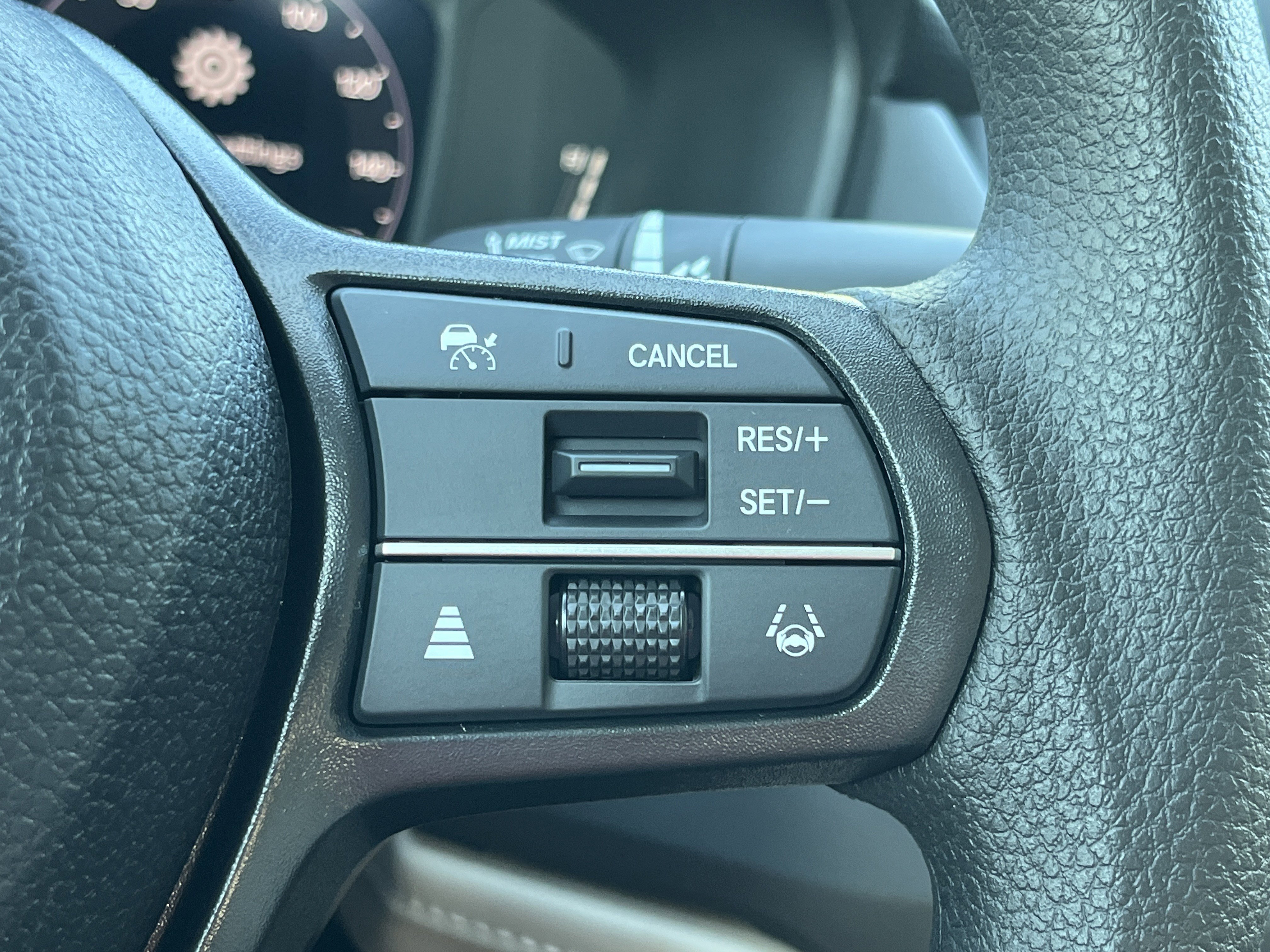 2025 Honda Accord SE - Photo 12