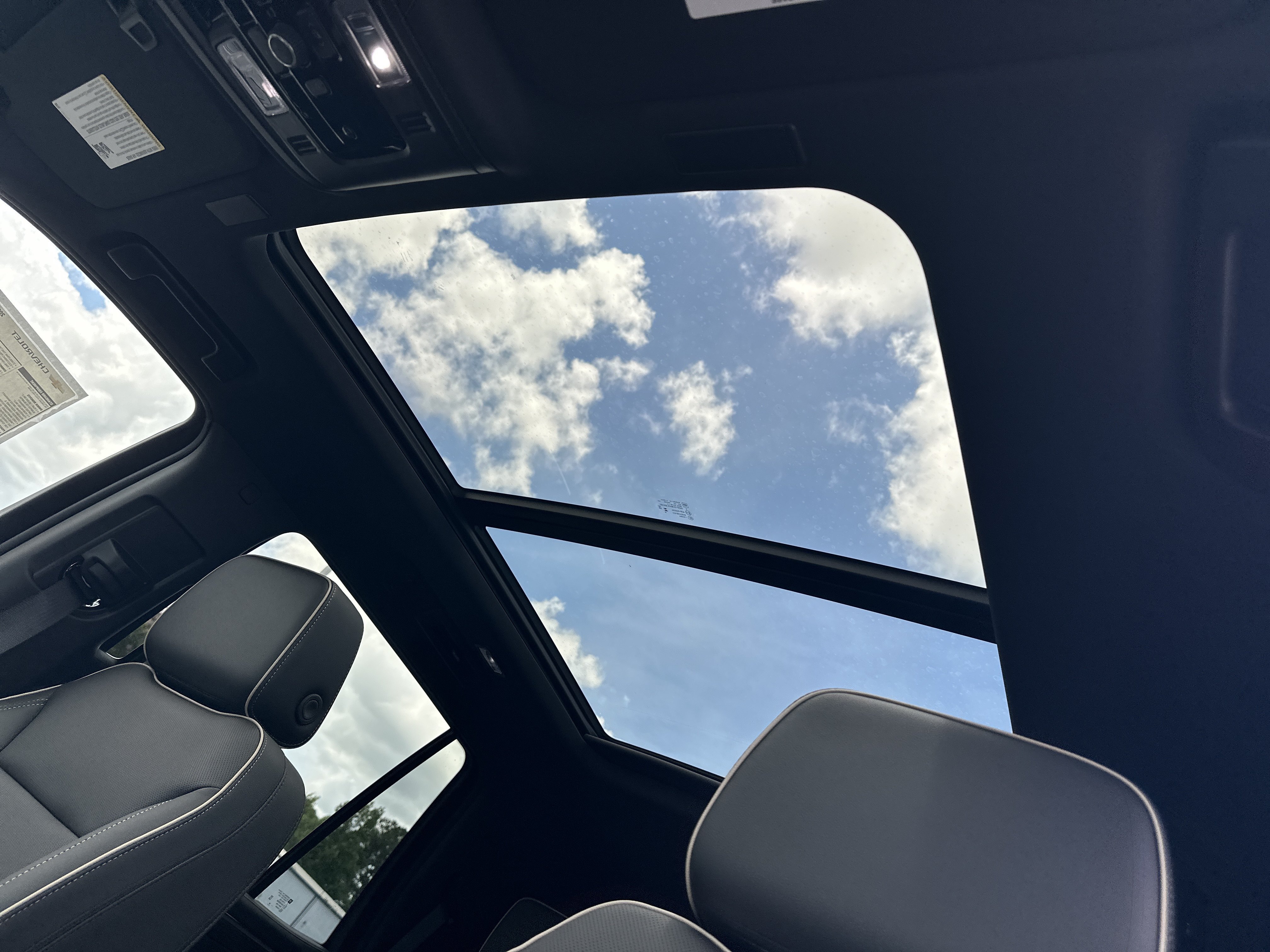 2026 Chevrolet Tahoe Premier - Photo 31