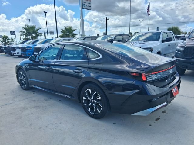 Used 2024 Blue Hyundai SEL image 5