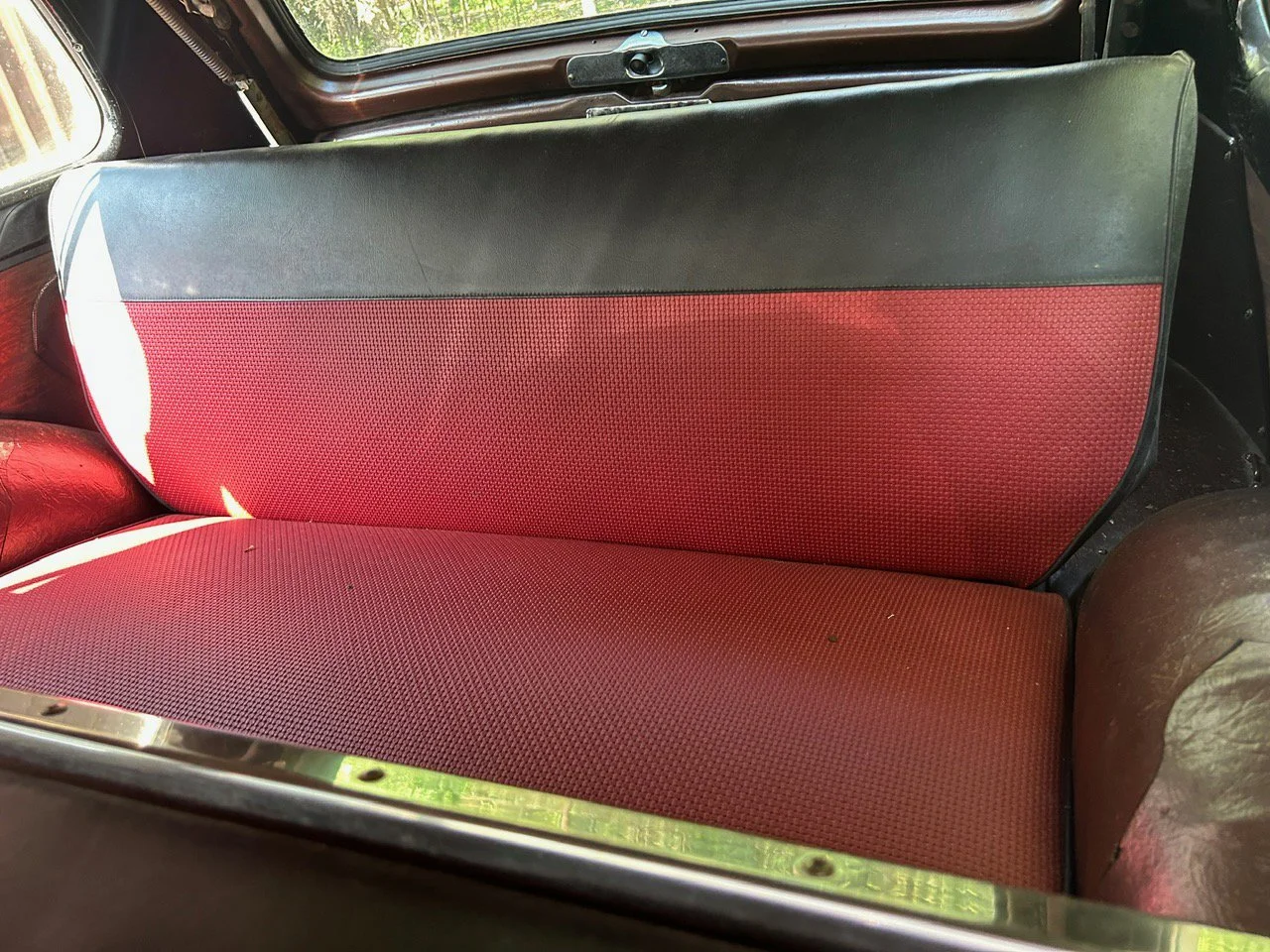 Used 1953  Ford Wagon image 23