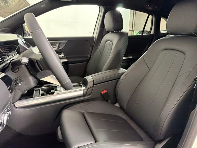 New 2026 Polar White Mercedes-Benz GLA 250 image 10