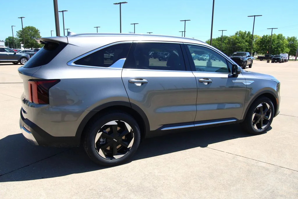 New 2026 Volcanic Sand Kia EX image 5