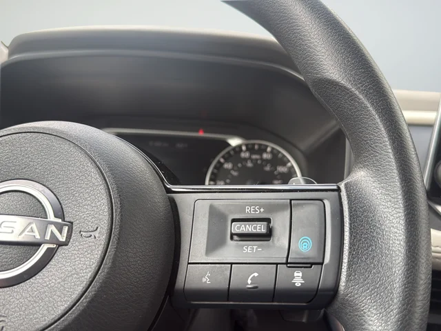 Used 2023 White Nissan SV image 17