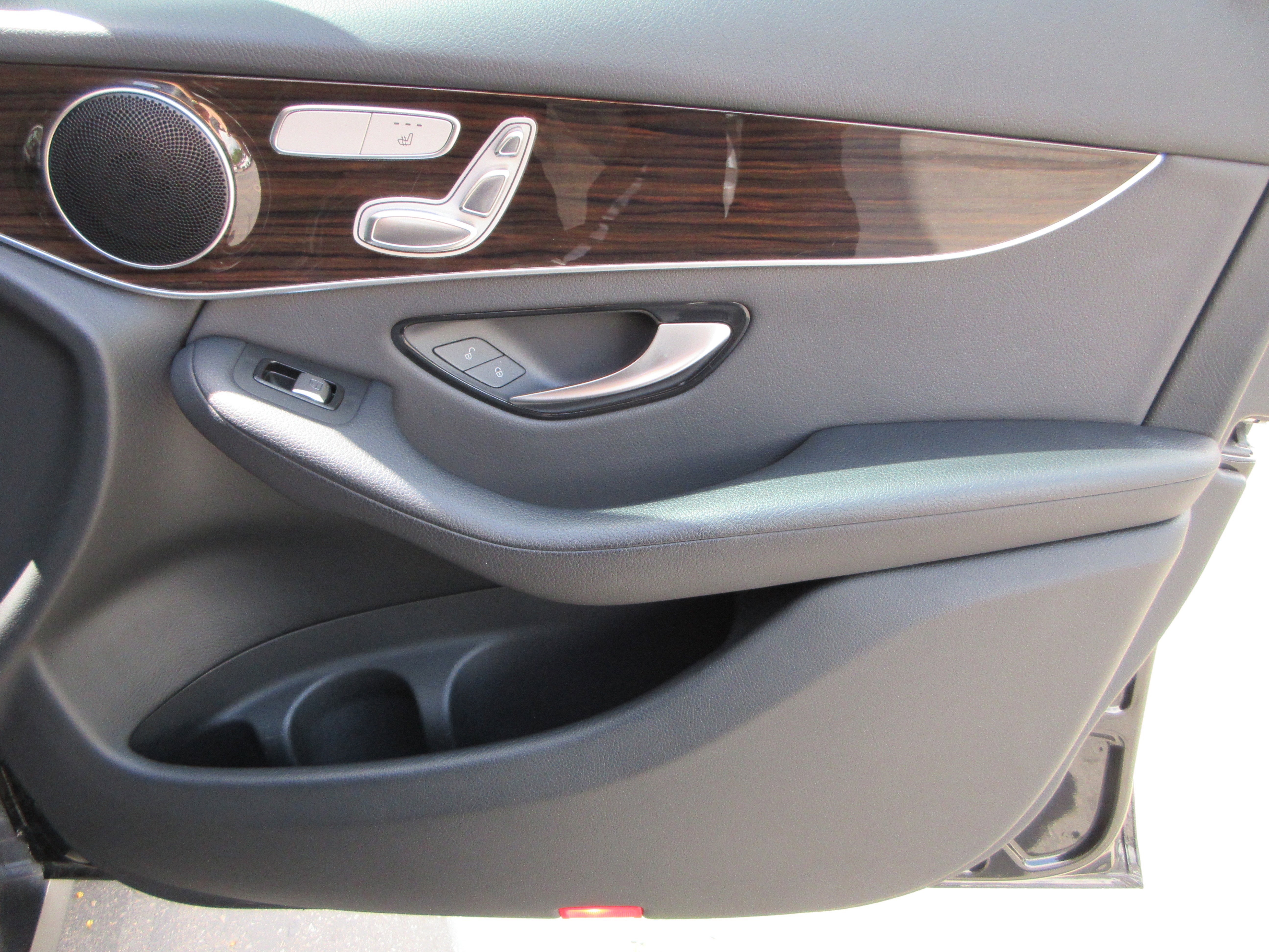 Used 2020 Black Mercedes-Benz GLC 300 Coupe image 24
