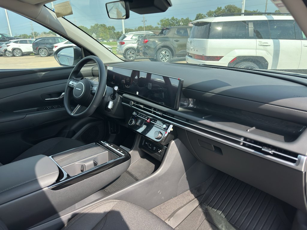 New 2026 Creamy White Pearl Hyundai SEL image 31