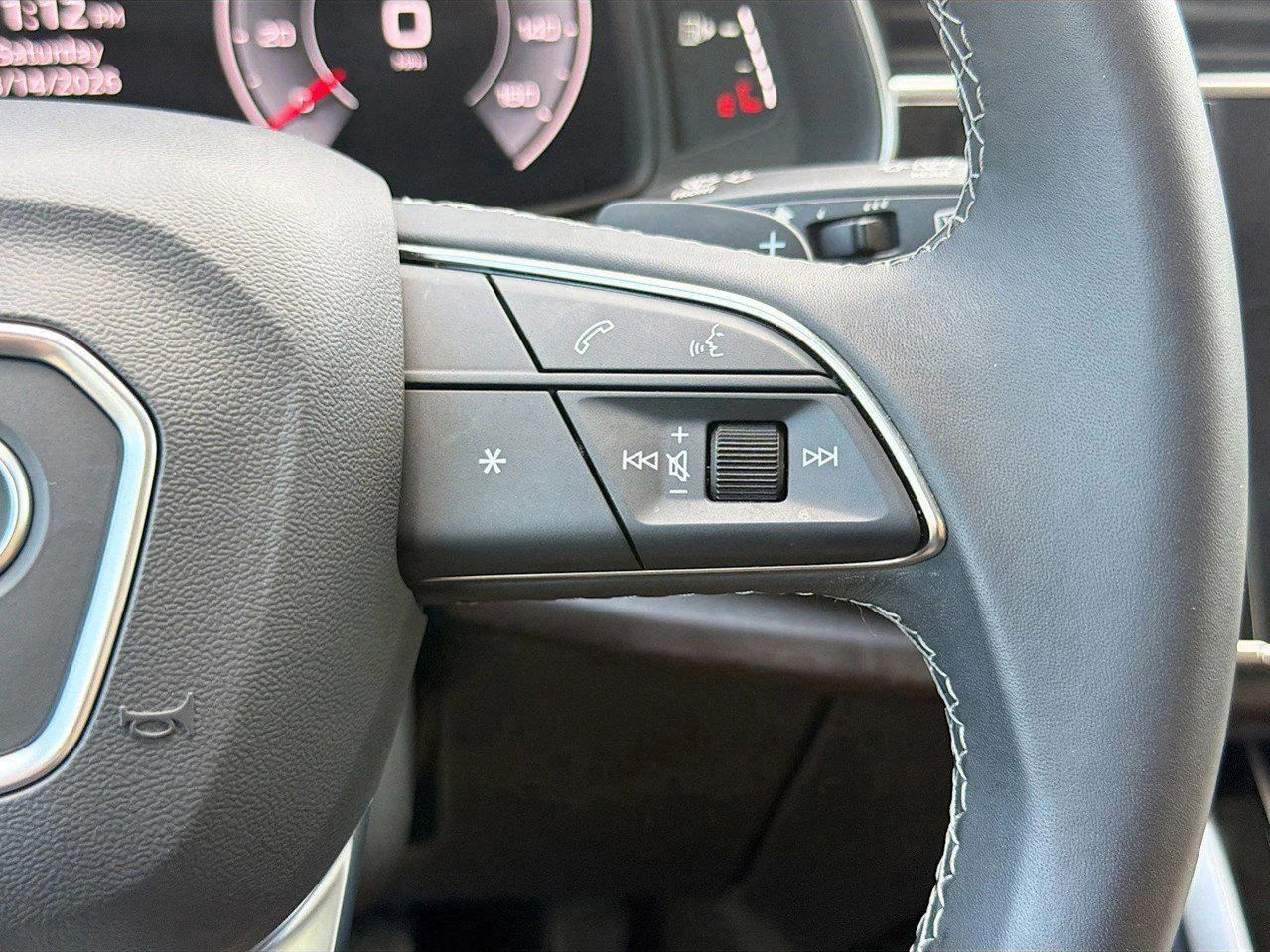 Used 2025 White Audi 55 Premium image 42