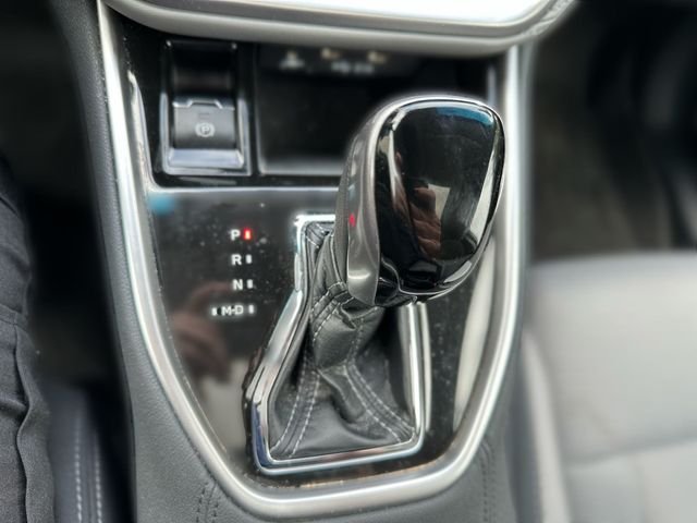 Used 2022 White Subaru Premium image 21