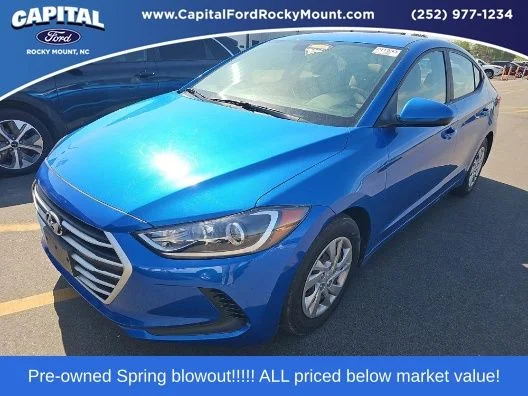 Used 2017 Blue Hyundai SE image 1