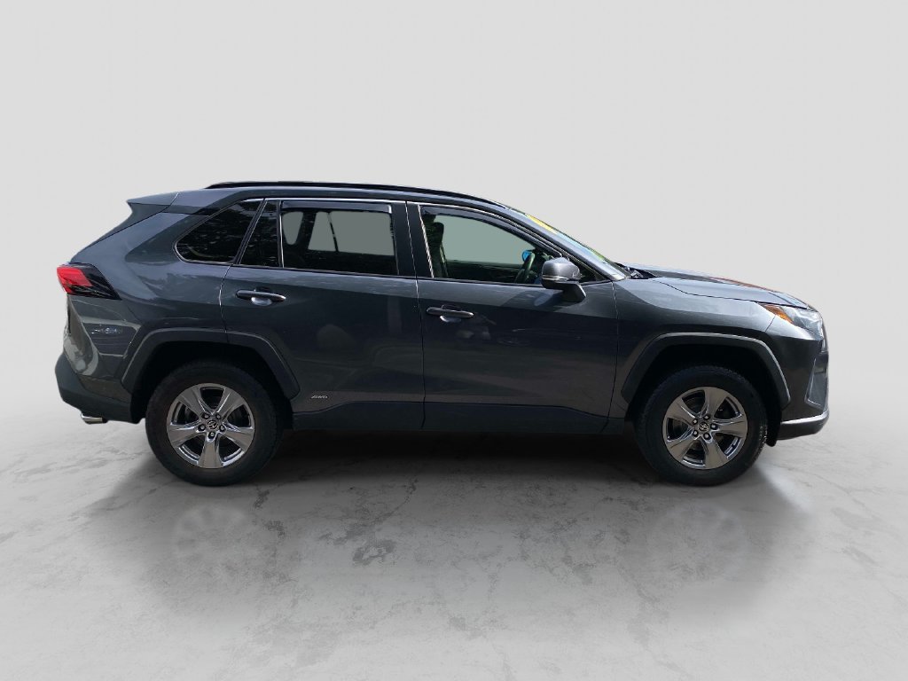 Used 2022 Gray Toyota XLE image 9