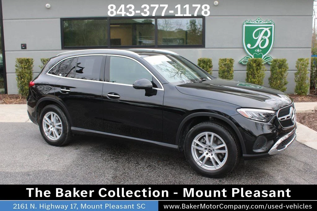 Certified Used 2026 Black Mercedes-Benz GLC 300 image 2
