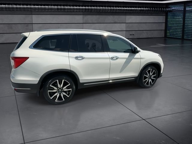 Used 2019  Honda Touring image 9