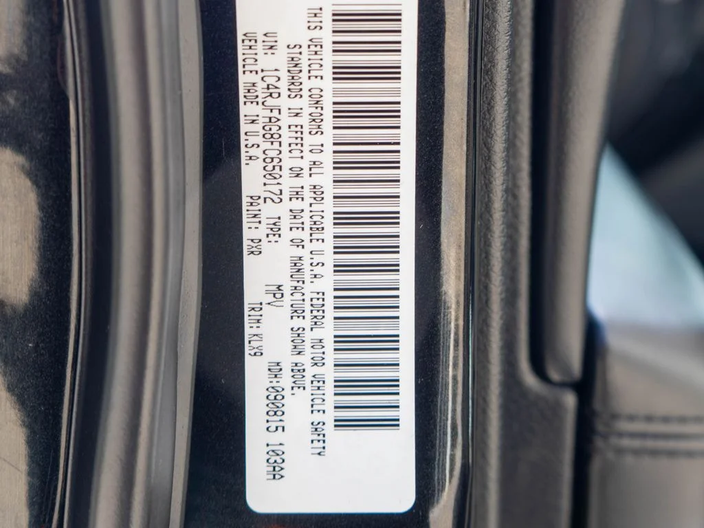 Used 2015 Black Jeep Altitude image 40