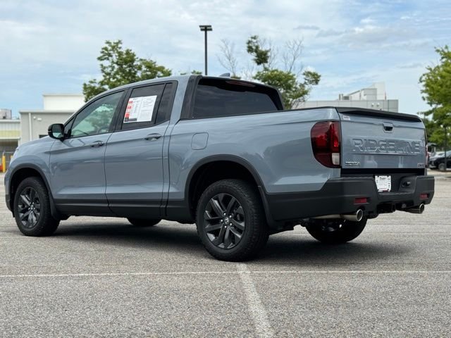 View vehicle photo 6