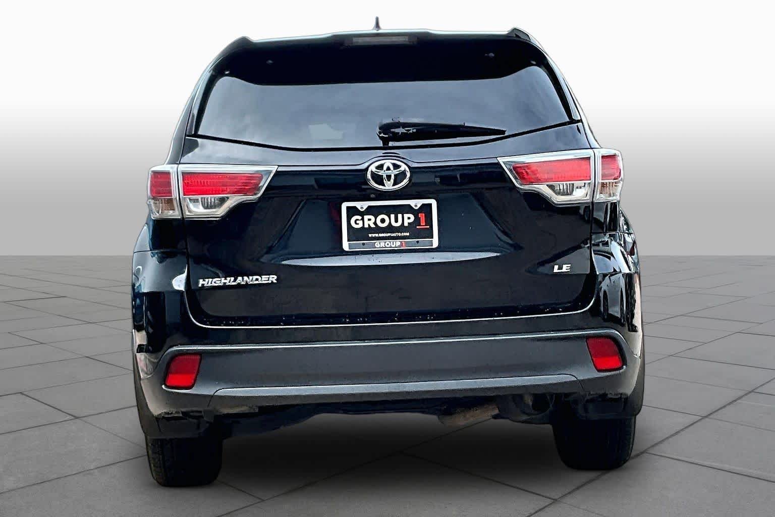 Used 2015 Attitude Black Metallic Toyota LE Plus image 4