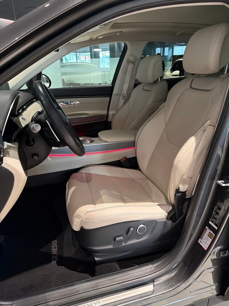2024 GENESIS GV70 Standard - Photo 14