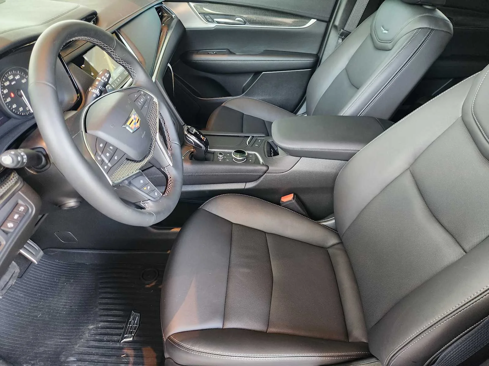 2026 Cadillac XT5 Sport - Photo 8