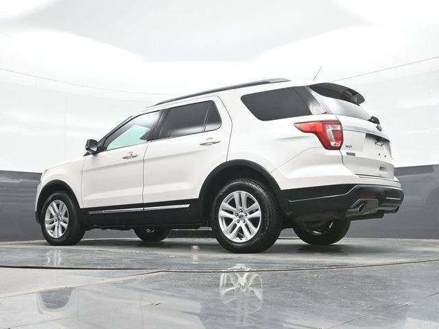 Used 2018 White Ford XLT image 19