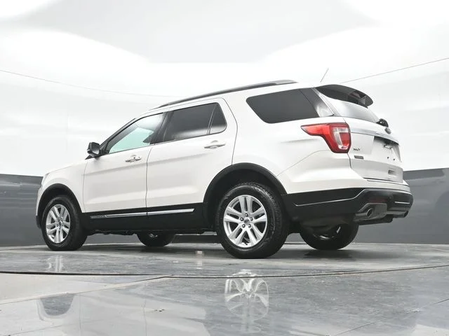 Used 2018 White Ford XLT image 19