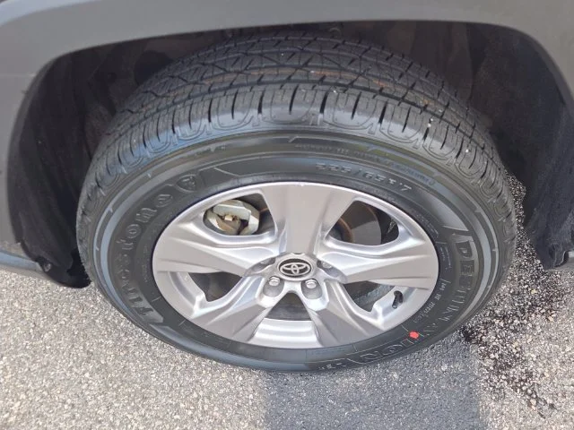 Used 2025 Gray Toyota XLE image 5