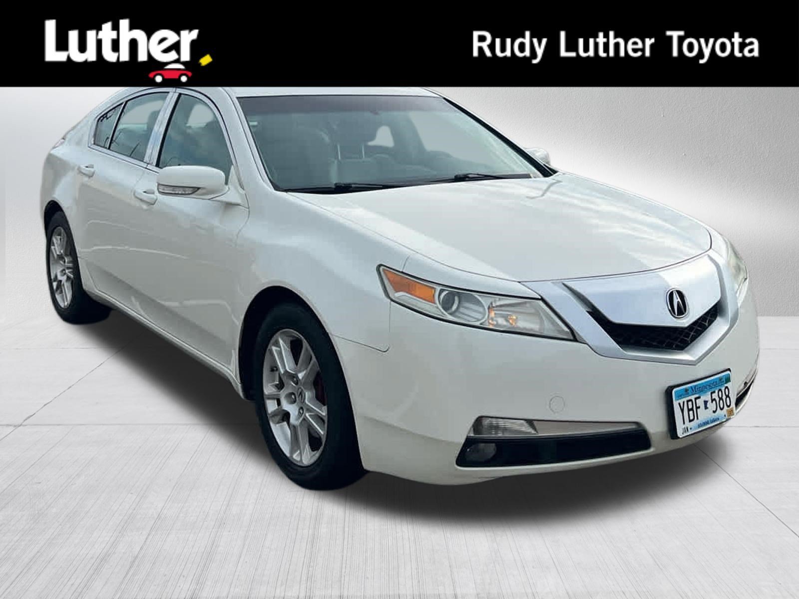 Used 2011 White Diamond Pearl Acura  image 1