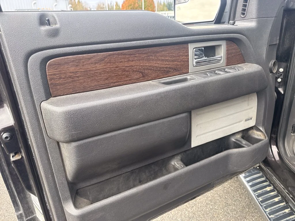 Used 2013 Brown Ford Lariat image 16