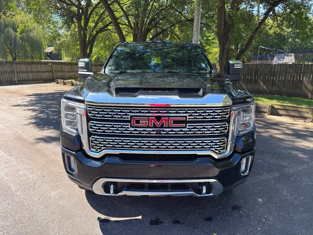 Used 2021 Black GMC Denali image 21