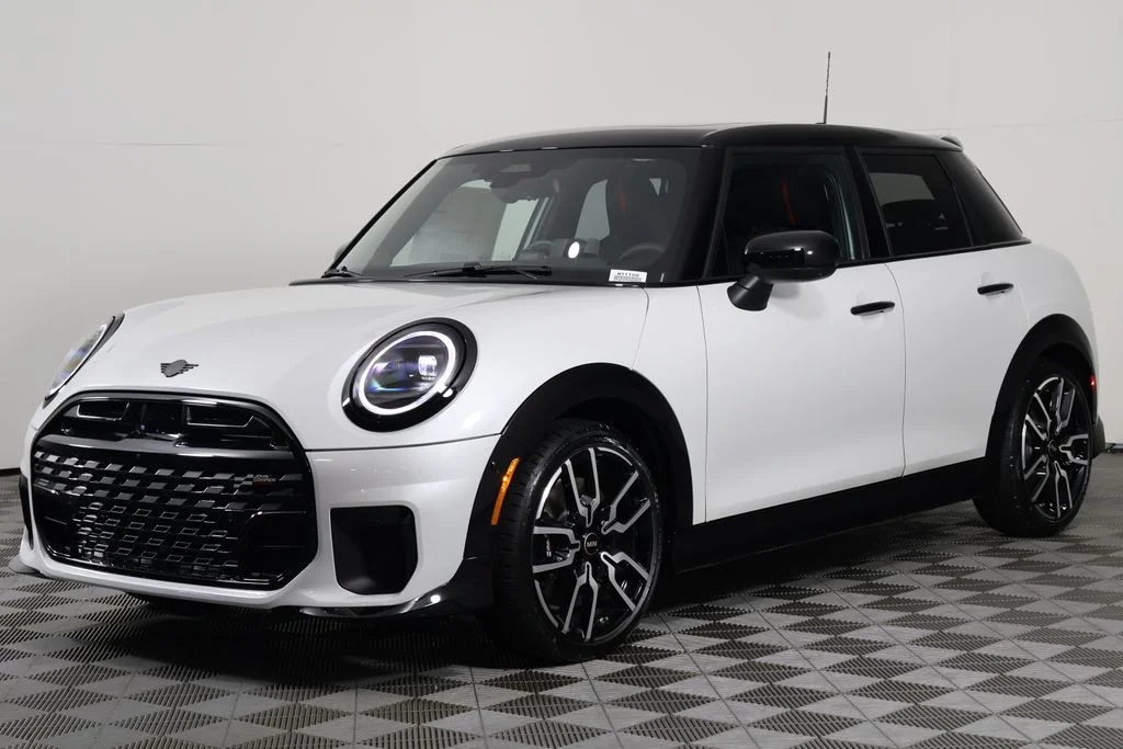 Used 2026 White Metallic MINI Iconic image 1