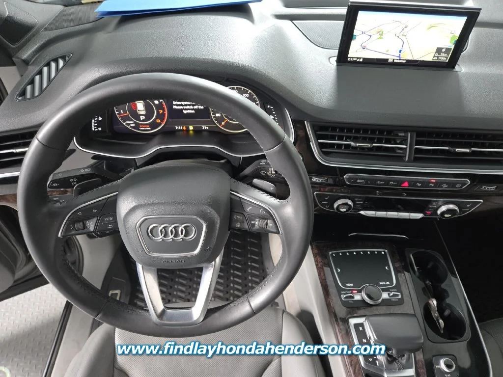 Used 2019 Gray Metallic Audi 55 SE Premium Plus image 18
