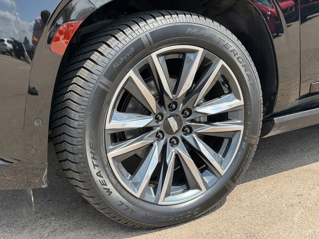 Used 2021 Black Cadillac Sport Platinum image 26