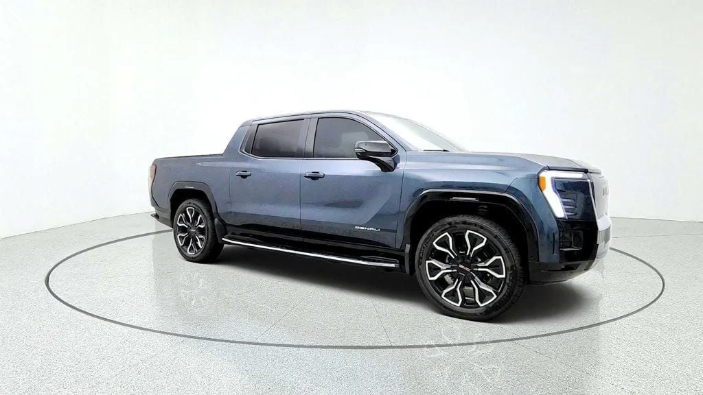 Used 2026 Deep Ocean Metallic GMC e4WD Crew Cab Max Range Denali image 3