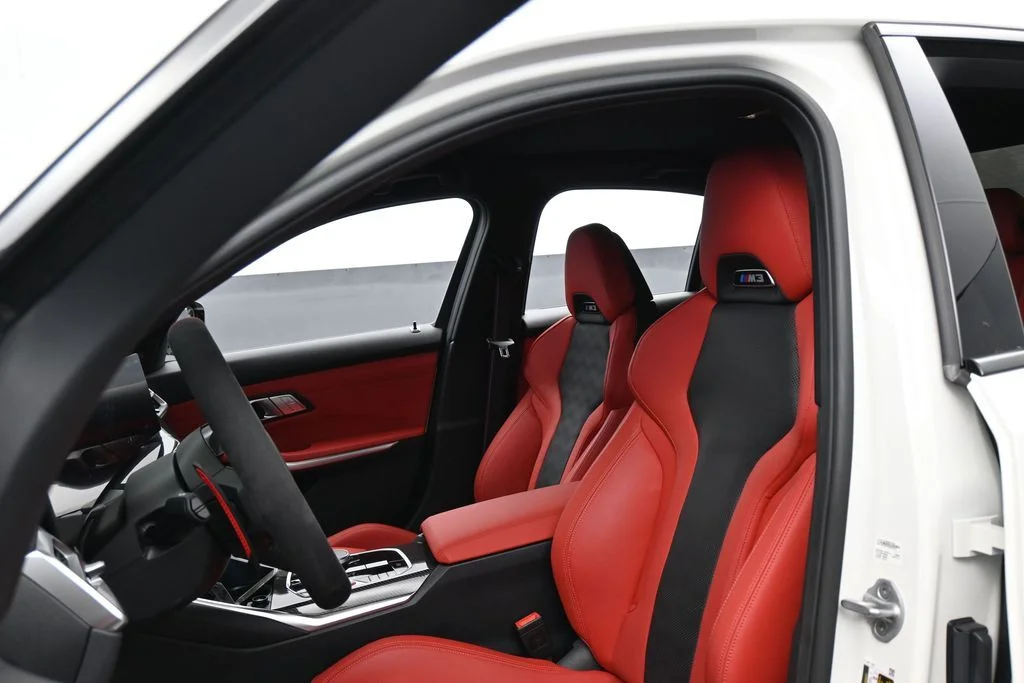 Used 2026 Alpine White BMW Competition image 10