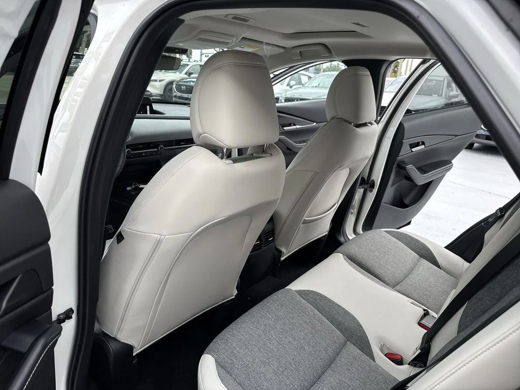New 2026 Snowflake White Pearl Mazda 2.5 S Aire Edition image 34