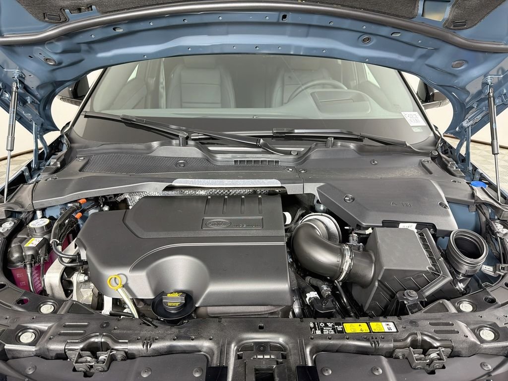 New 2026 Tribeca Blue Land Rover S image 32