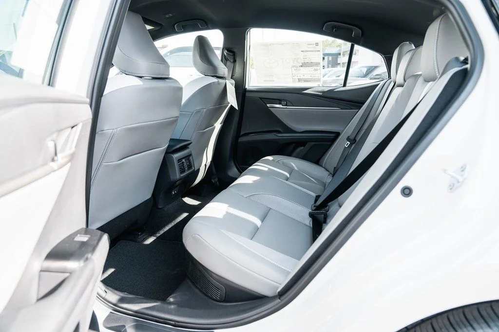 2026 Toyota Camry SE - Photo 25