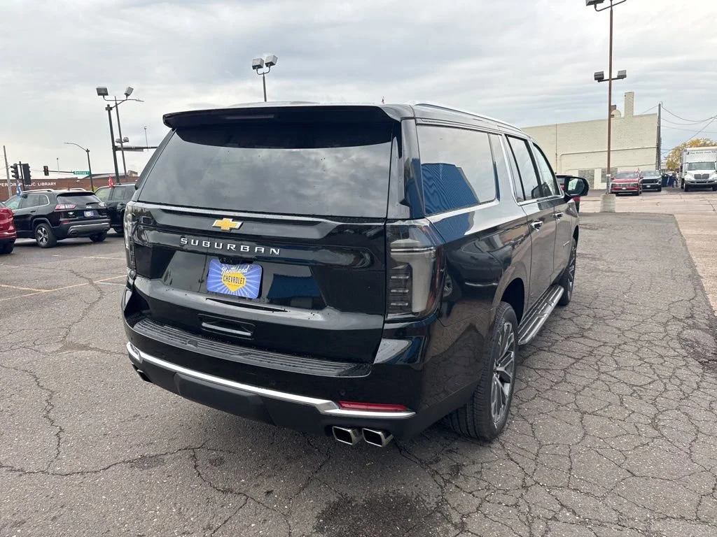 2026 Chevrolet Suburban High Country - Photo 7