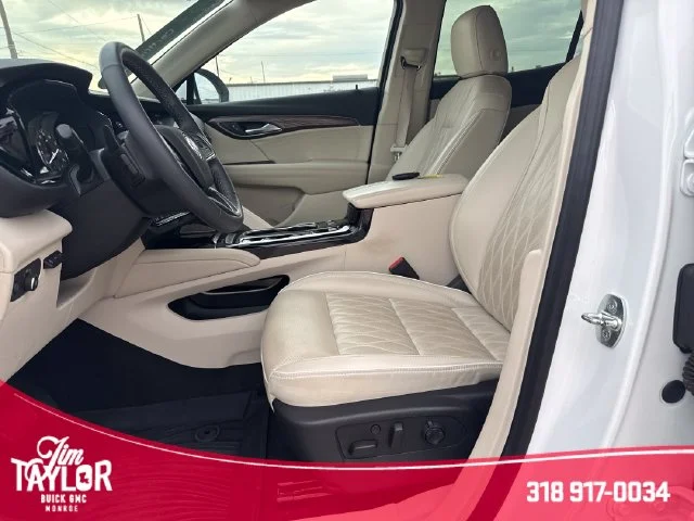Used 2022 White Buick Avenir image 10