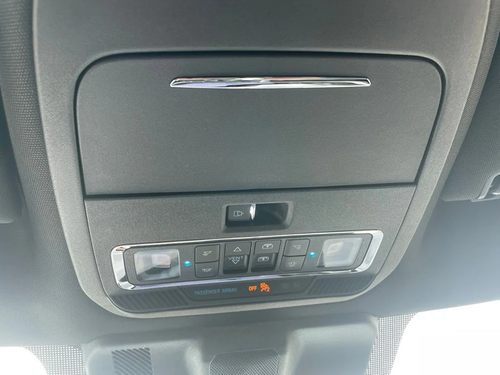 New 2026 Star White Metallic Tri-Coat Ford Lariat® image 22