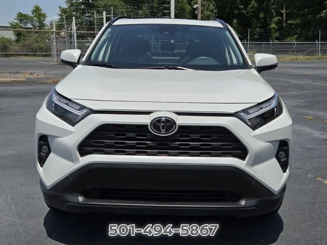Used 2023 Beige Toyota XLE Premium image 8