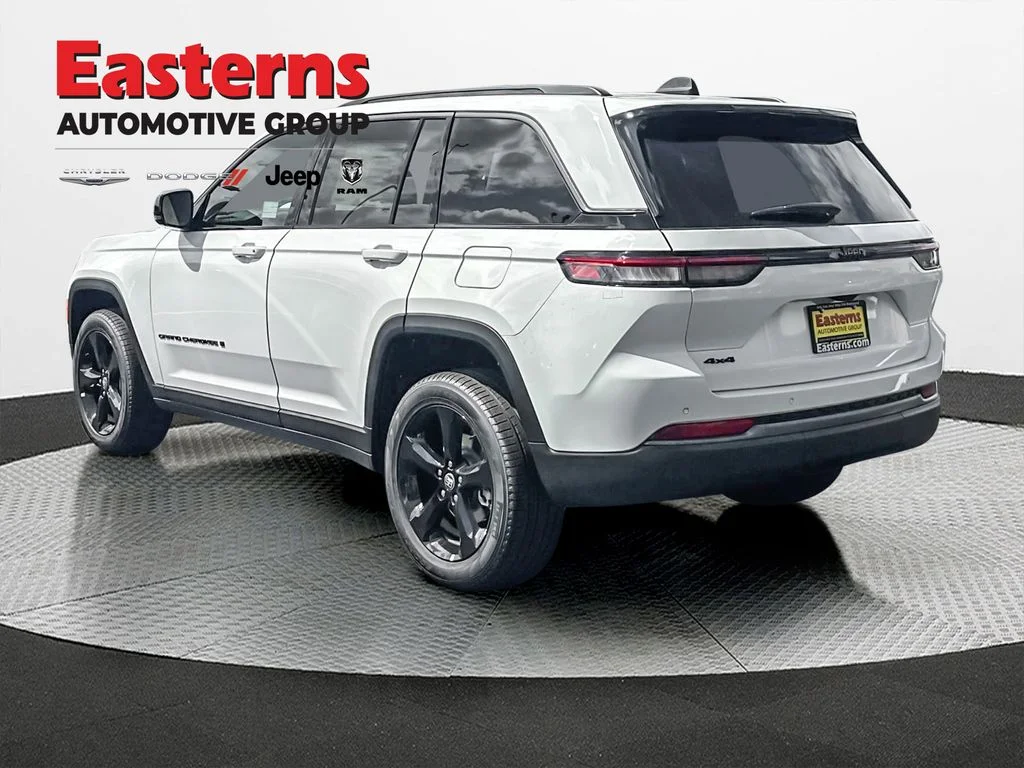 New 2027 Bright White Clearcoat Jeep Limited image 7