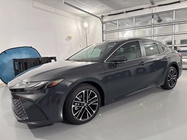 Used 2026  Toyota XLE image 3