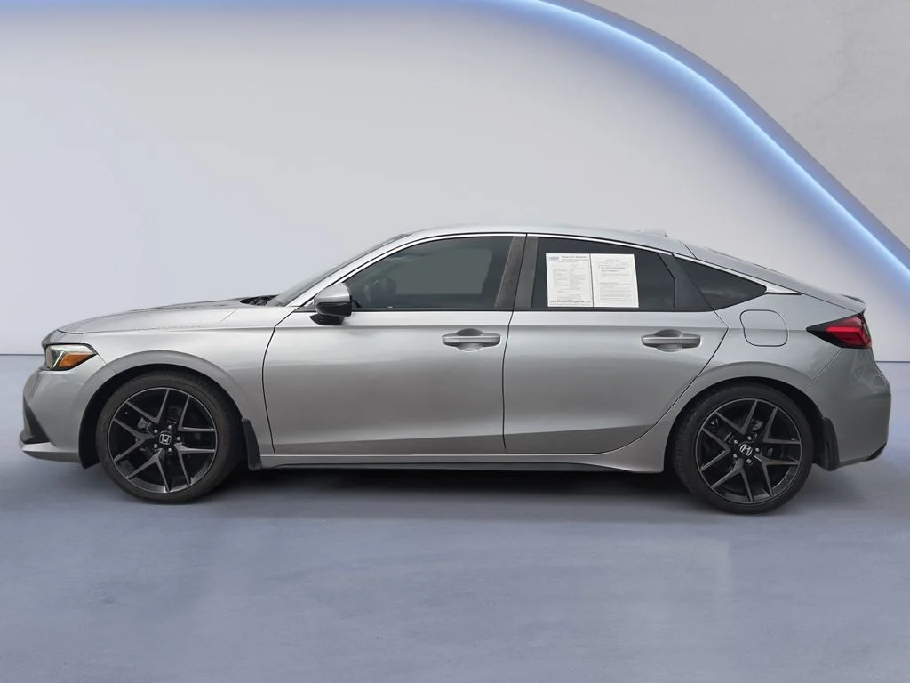 Used 2024 Lunar Silver Metallic Honda Sport Touring image 3