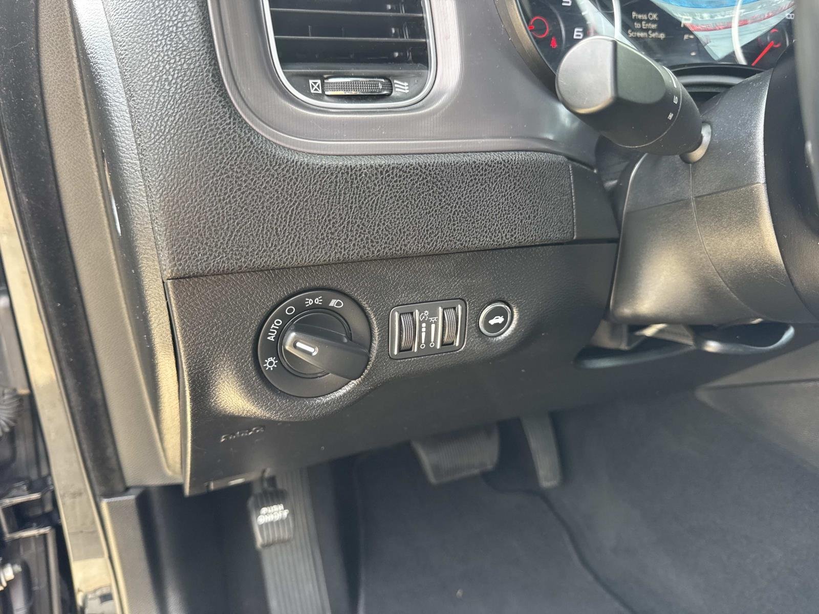 Used 2023 Pitch Black Clearcoat Dodge SXT image 20