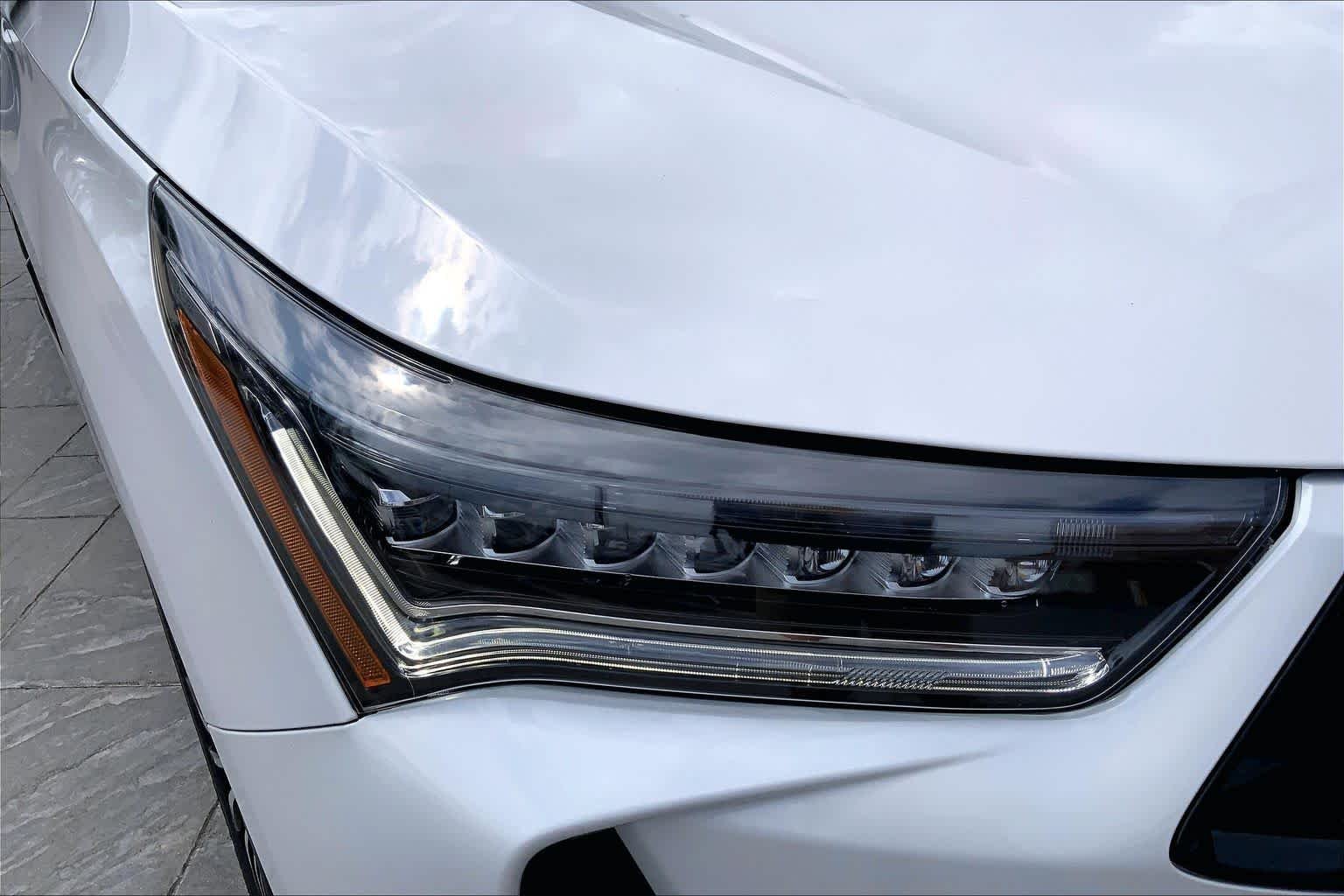 Used 2025 Platinum White Pearl Acura w/Advance Package image 28