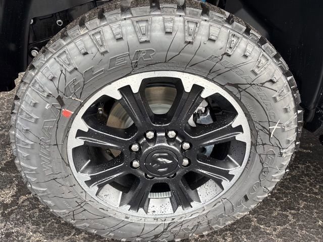 New 2026 Bright White Clear-Coat Exterior Paint RAM Rebel image 30