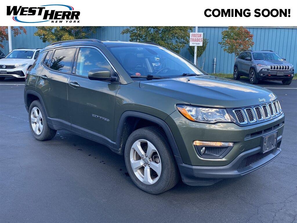 Used 2021 Olive Green Pearlcoat Jeep Latitude image 1