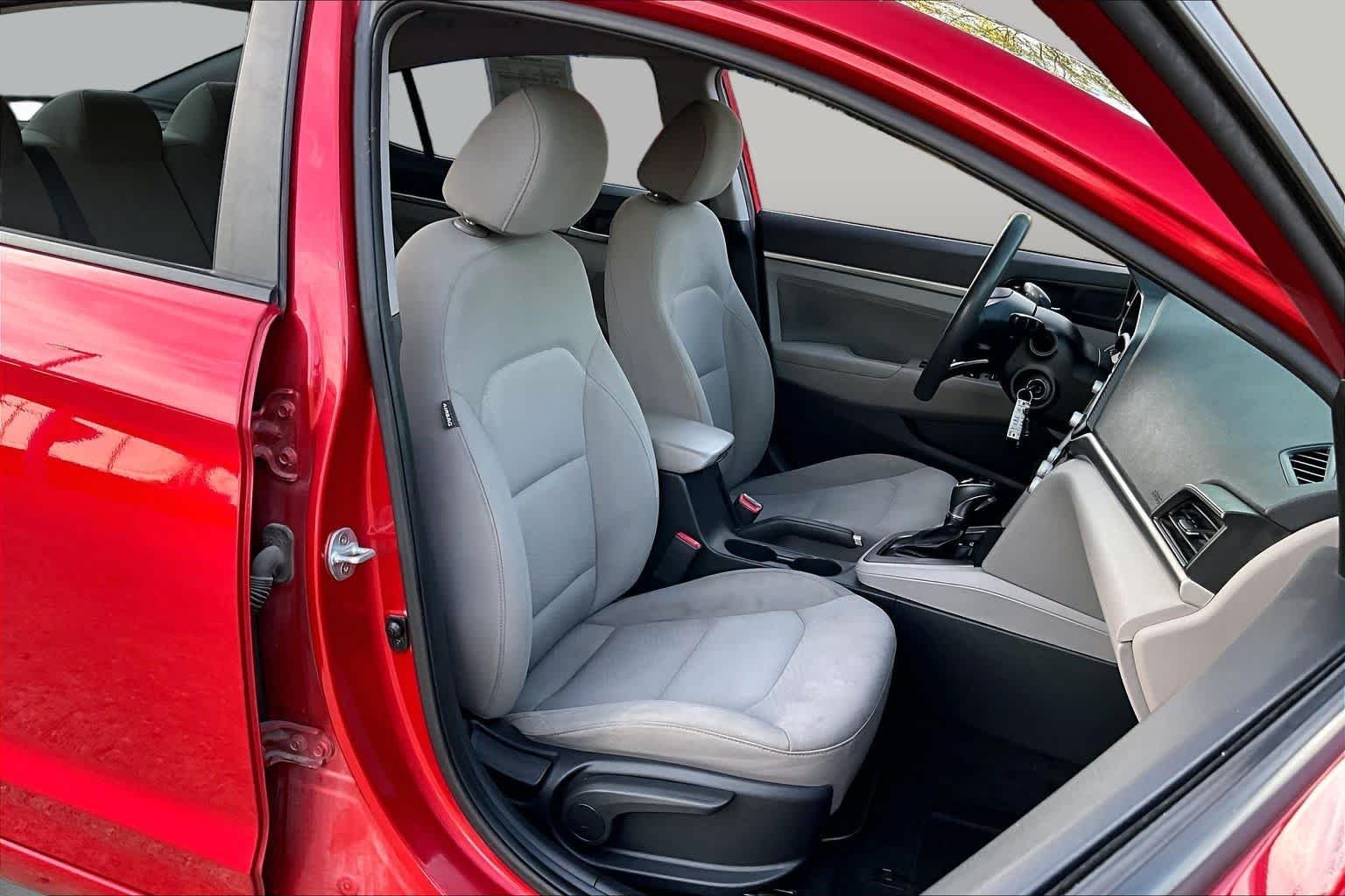 Used 2020 Calypso Red Hyundai SEL image 9
