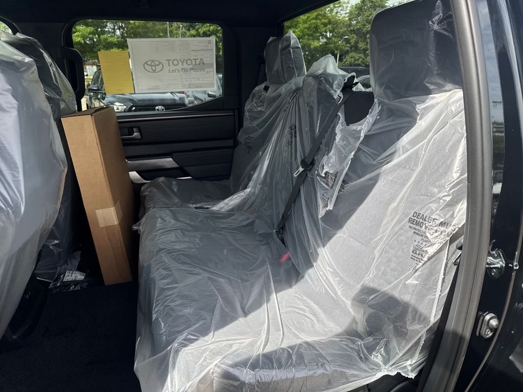 New 2026 Midnight Black Metallic Toyota SR5 image 34